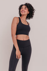 Anna Strappy Sports Bra - Black-Araa Active